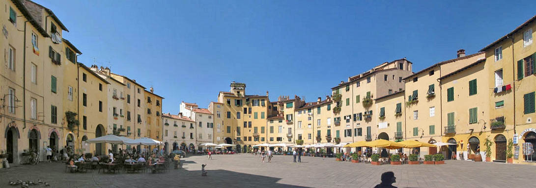 Lucca, Piazza dell’Anfiteatro